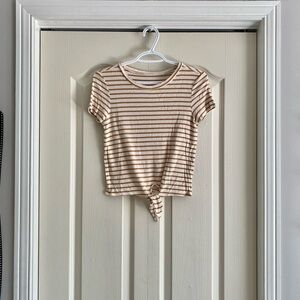 American Eagle tie-front tshirt